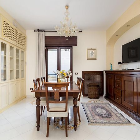 Residenza Le Sirene City Center Сорренто Экстерьер фото
