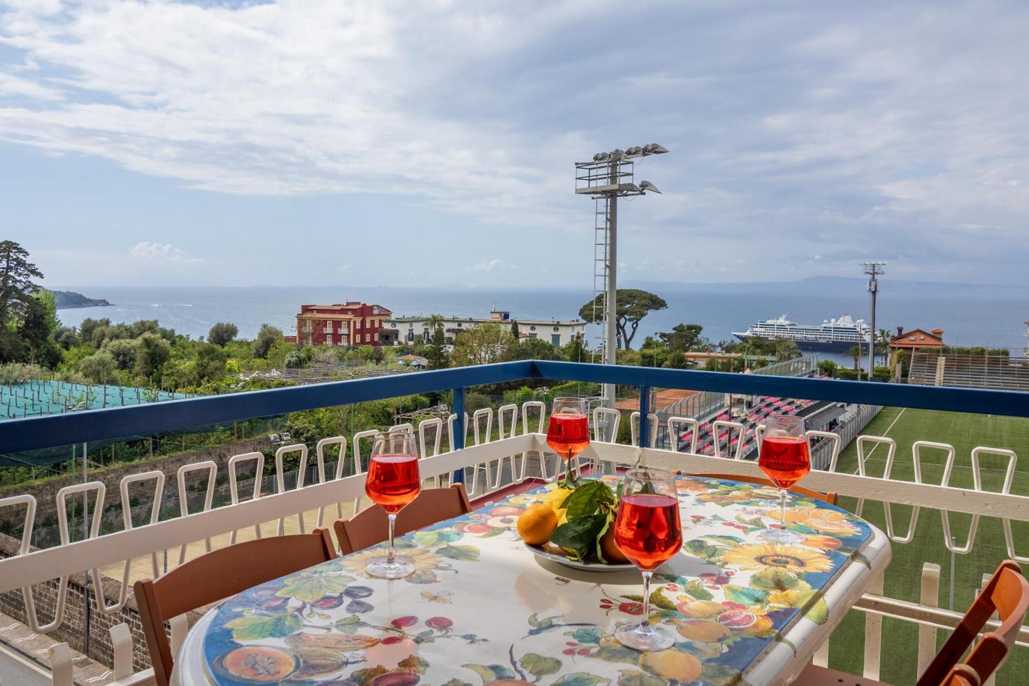 Residenza Le Sirene City Center Сорренто Экстерьер фото