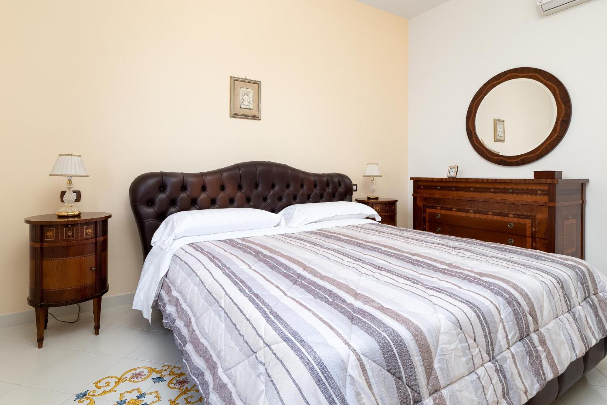Residenza Le Sirene City Center Сорренто Экстерьер фото