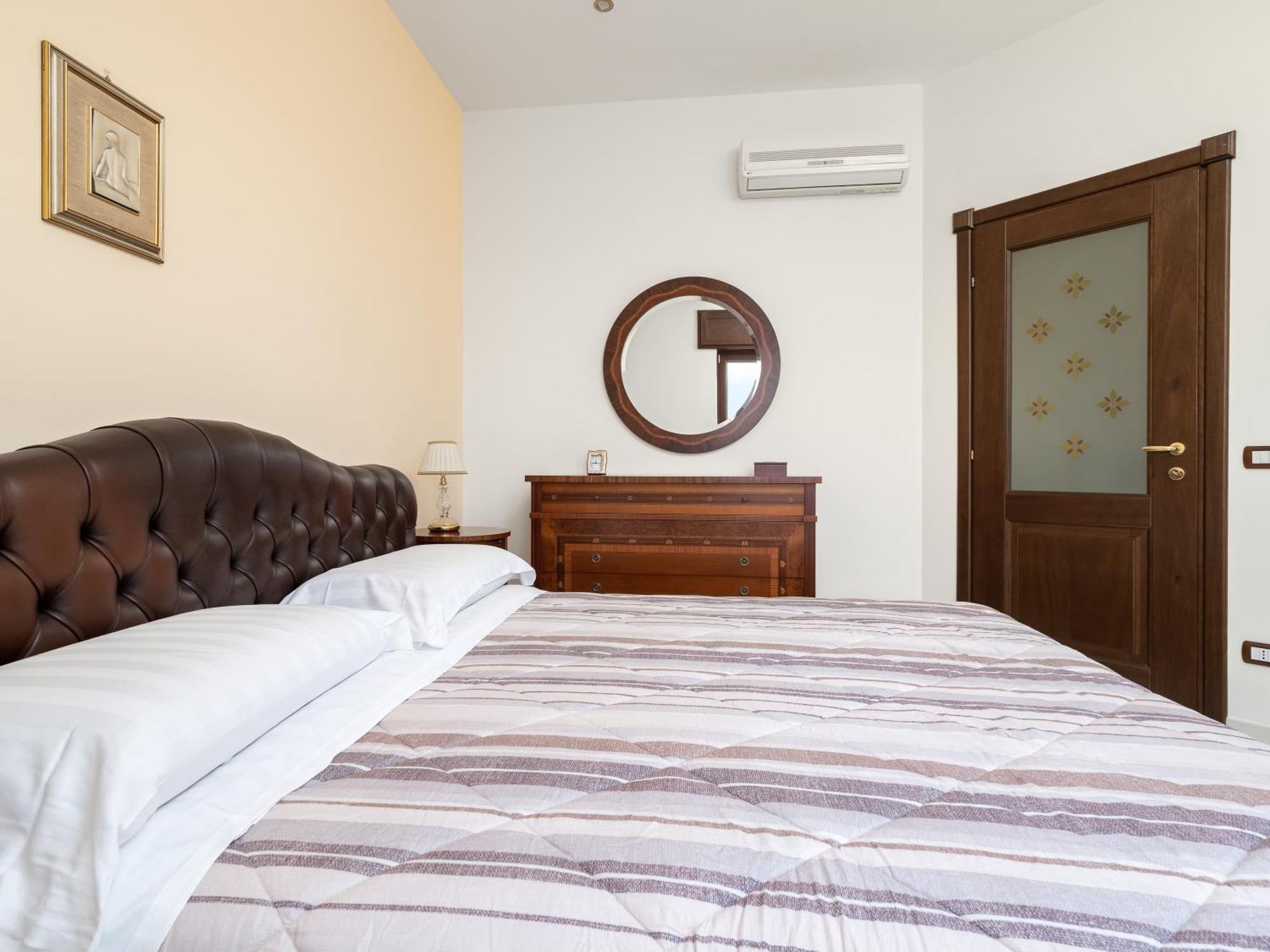 Residenza Le Sirene City Center Сорренто Экстерьер фото